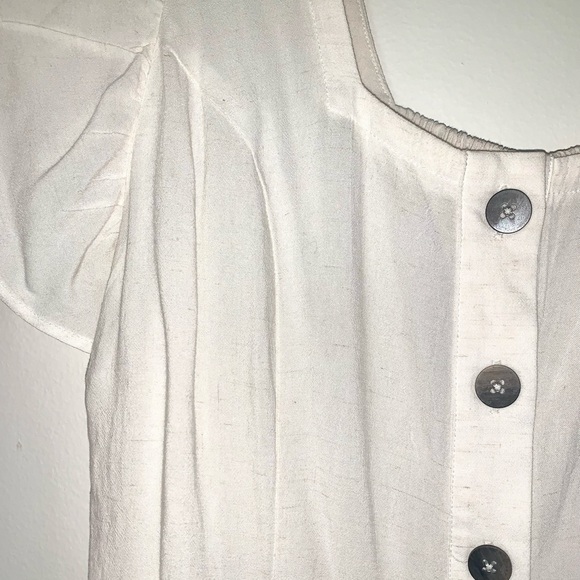 Universal Thread Cream Blouse Size XS - Picture 2 of 6